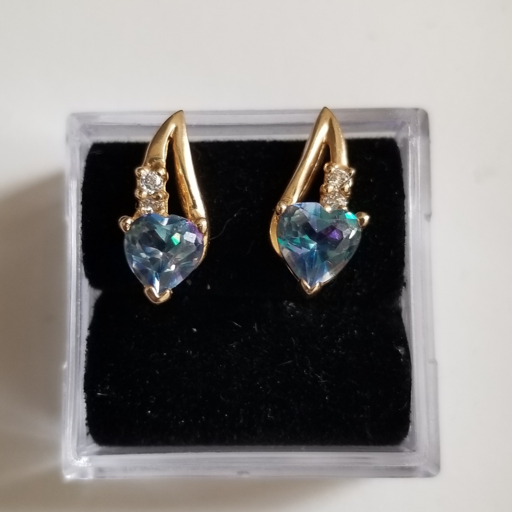 10K Gold Topaz Heart Earrings
